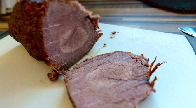 Sauerbraten, frisch aufgeschnitten