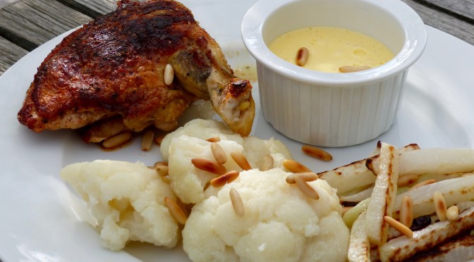 Perlhuhnbrust mit Gemüse und Zitronen-Hollandaise