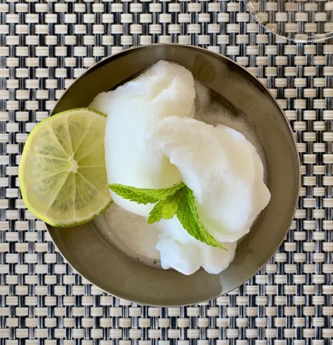 Selbstgemachtes Zitroneneis